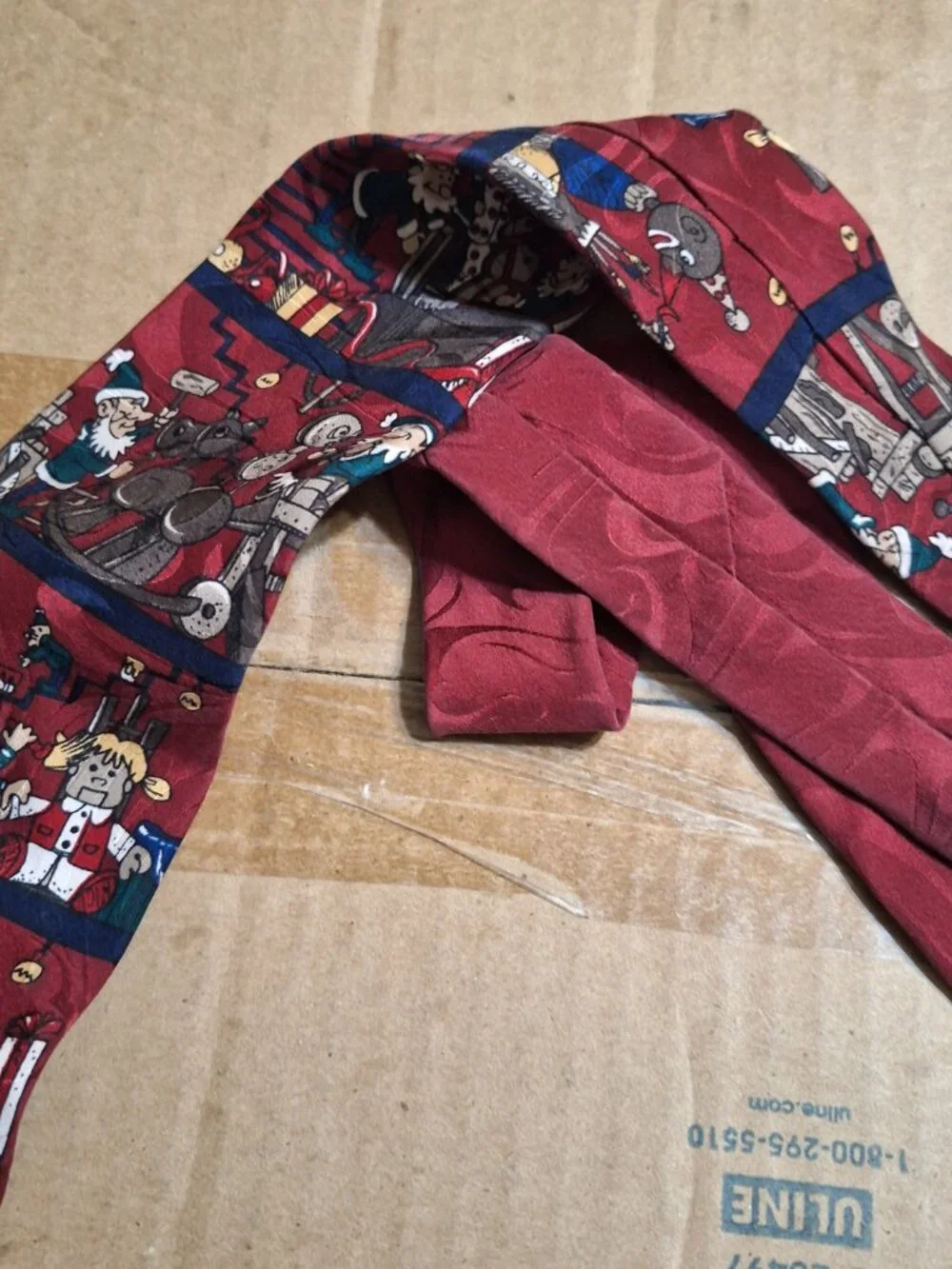 stuart hughes elf tie